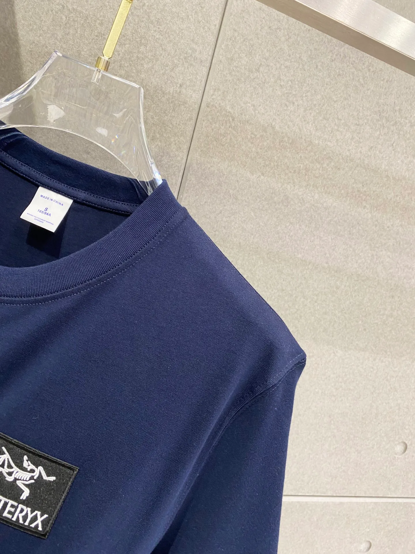 ， ，Classic logo ， Quality Original ， ， ， Premium 。 ！ :Black White，Royal Blue Sizes: S-XXL : g